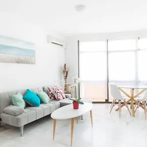 https://pedregal-beach-suitemlaga.1costadelsol.com